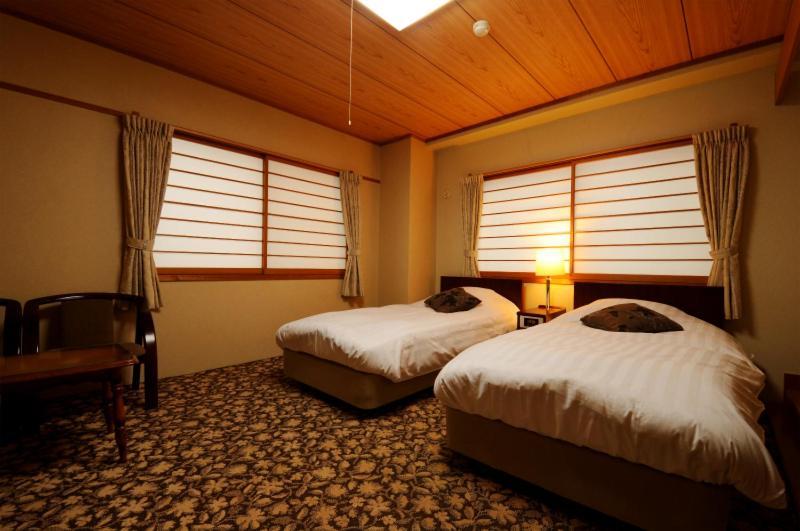 Hakuba Yamano Hotel Buitenkant foto
